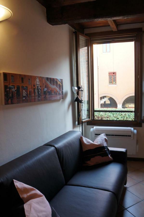 Ferienwohnung La Scarana Ferrara Exterior foto