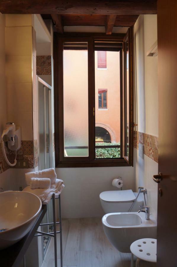 Ferienwohnung La Scarana Ferrara Exterior foto