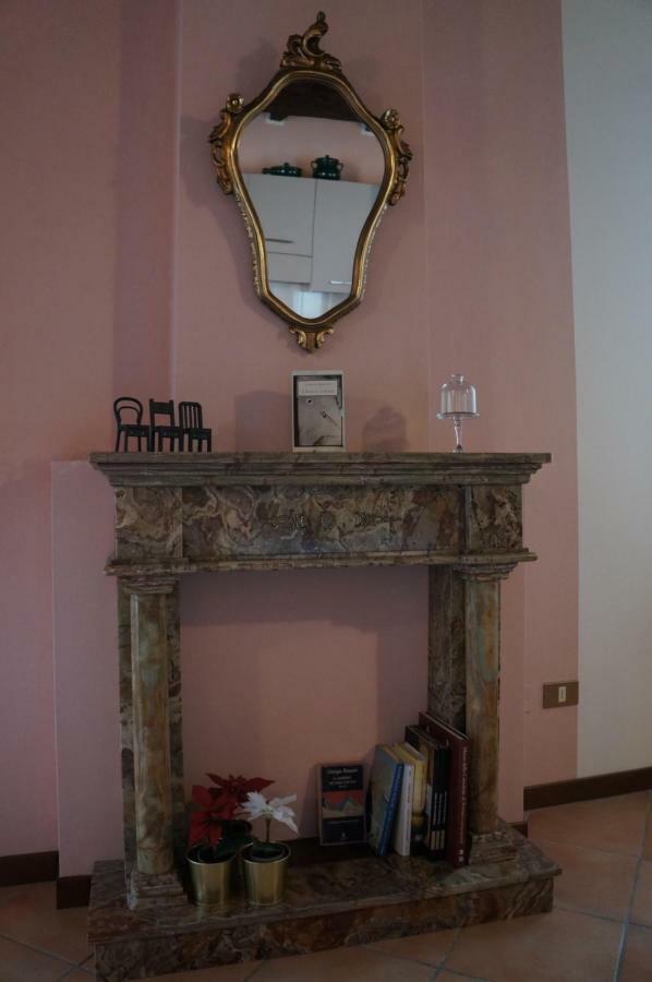 Ferienwohnung La Scarana Ferrara Exterior foto