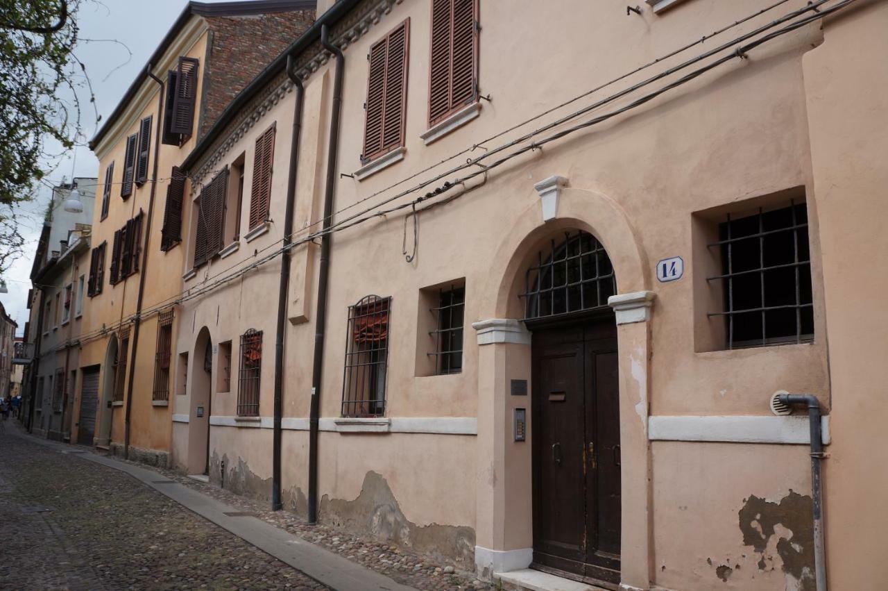 Ferienwohnung La Scarana Ferrara Exterior foto